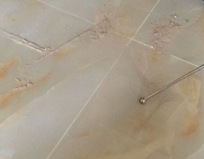 湖北瓷砖空鼓维修公司分享粘合剂选择不当在瓷砖铺贴过程中可能导致以下问题