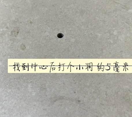 湖北瓷砖空鼓维修公司专业解答在瓷砖铺贴过程中，如果砂料搅拌不均匀，将会带来以下问题